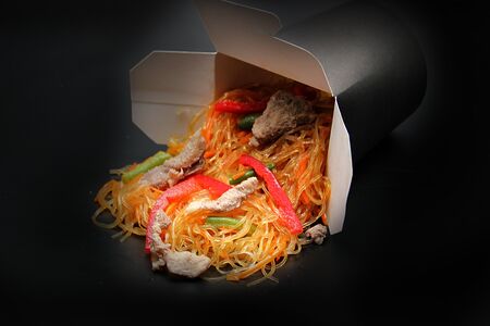 Фунчоза свинина