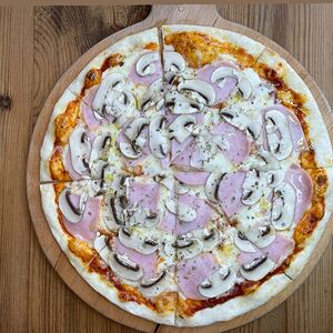 Ветчина и грибы, пицца на тонком тесте