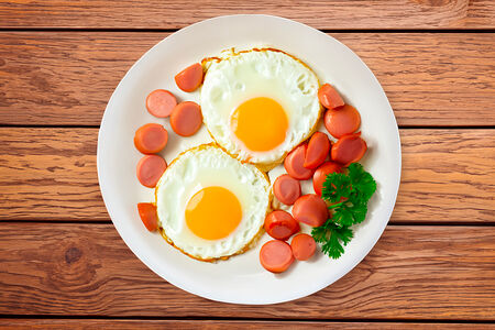 Глазунья с сосисками