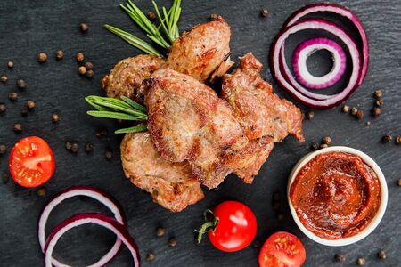 Шашлык из cвинoй шейки