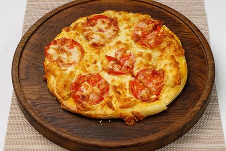 Хачапури с томатами и сыром сулугуни детское