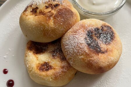 Сырники со сметаной