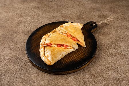 Кальцоне Маргарита