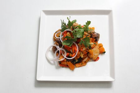 Жаркое из тыквы с курицей и грибами