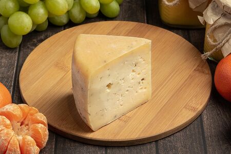 Сыр Качётта с базиликом Дединовское подворье