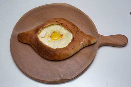 Хачапури по-аджарски