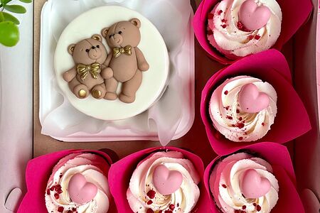 Набор Бенто-торт с мишками и 5 капкейков