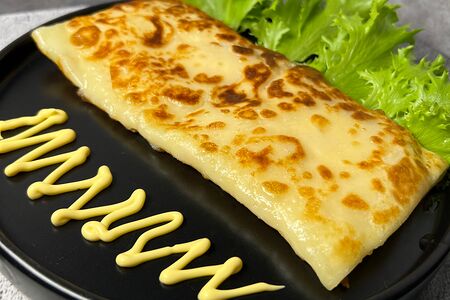 Блин с ветчиной и сыром