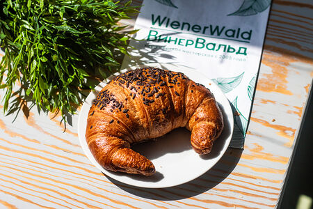 Круассан с шоколадом