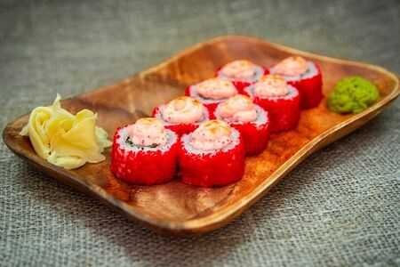 Запеченный с лососем