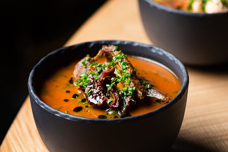 Томатный суп с ребром