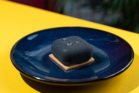 Чизкейк с шоколадной начинкой