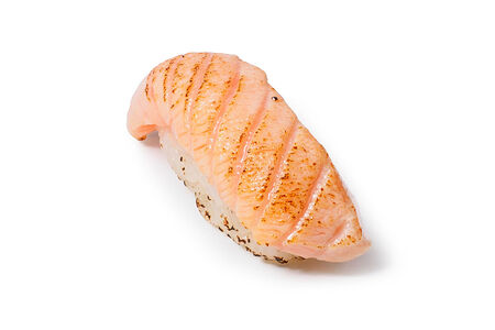 Нигири опаленый лосось