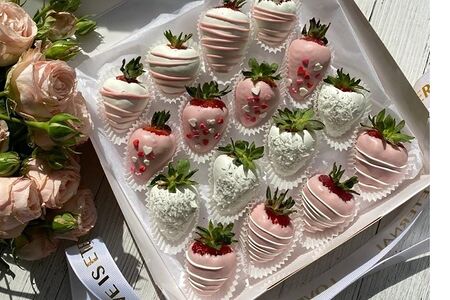 Клубничный бокс Pink