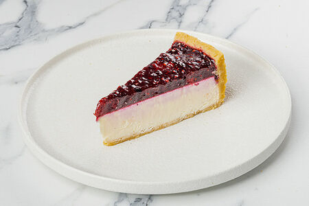 Чизкейк с лесными ягодами