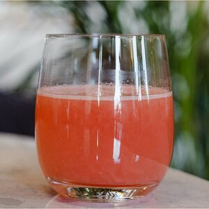 Свежевыжатый грейпфрутовый сок