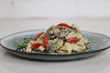 Тальятелле с говядиной и овощами