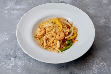 Удон с морепродуктами