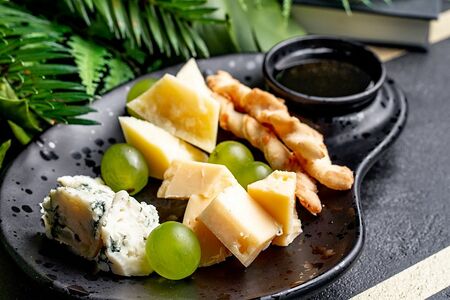 Тарелка сыров C4