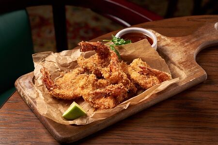 Креветки в панировке с азиатским соусом