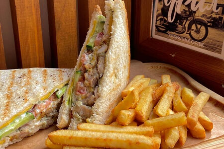 Клаб-сэндвич с курицей