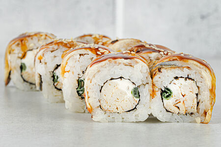 Ролл Угорь и омлет