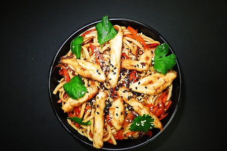 Удон с курицей