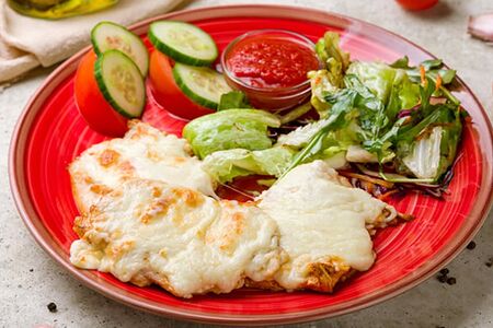 Куриное филе по милански