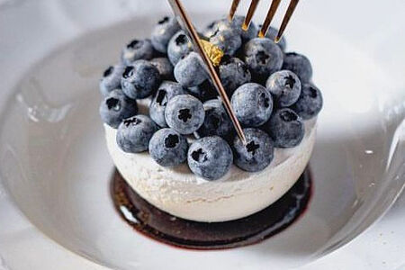 Павлова с голубикой