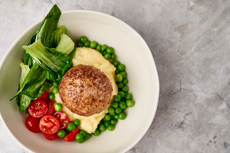 Котлета из индейки с картофельным пюре