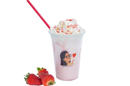 Клубничный молочный коктейль