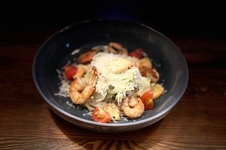 Цезарь с креветками