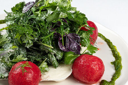 Салат Назрин из помидоров с домашним сыром