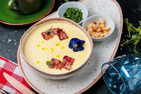 Сырный суп с беконом