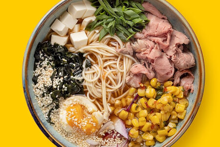 Кимчи-рамен с ростбифом