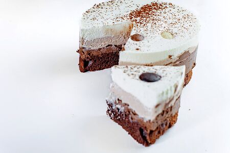 Три шоколада