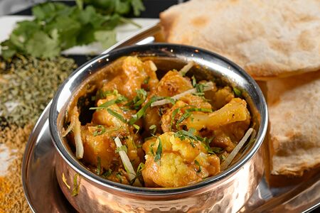 Алу шимла мирч