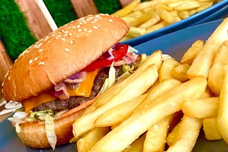 Бургер с беконом