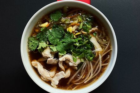 Пряный суп с курицей