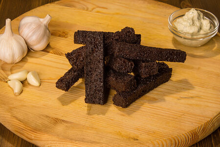 Бородинские гренки с чесноком