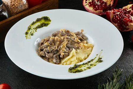 Бефстроганов с пюре