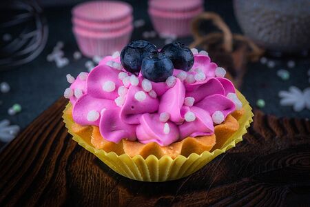 Корзиночка с черникой