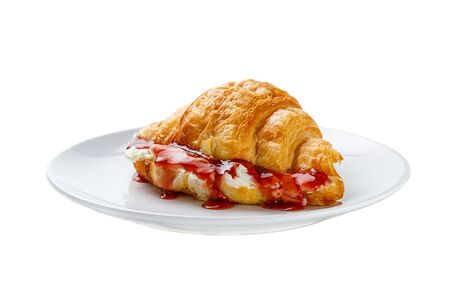 Круассан с творожным сыром, вишневым джемом и миндалем