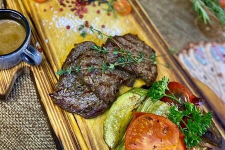 Медальоны из телятины