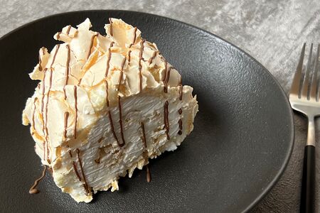 Меренговый рулет