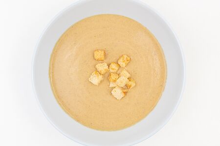 Крем-суп из грибов с гренками