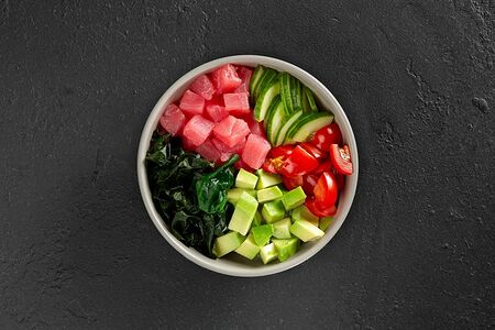 Поке с тунцом