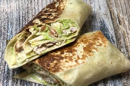 Ролл с курицей