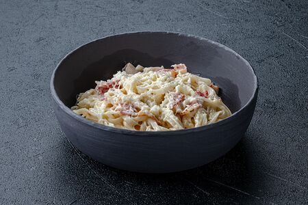 Лапша в сливочном соусе