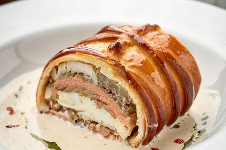 Шестислойная купеческая кулебяка с рыбой